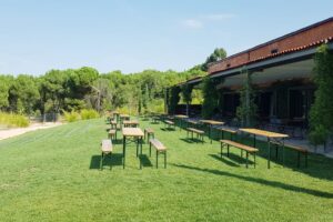 BANCOS OKTOBER FEST FINCA ASTILBE