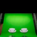 Sillón Swan fondo verde