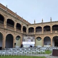Silla Peach y Carla Arena en colegio Arzobispo Fonseca, salamanca I Cumbre Internacional Gastronómica.3